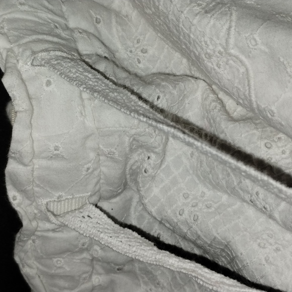 Rewind laser cutout hanker chief pattern white shorts - Picture 5 of 7